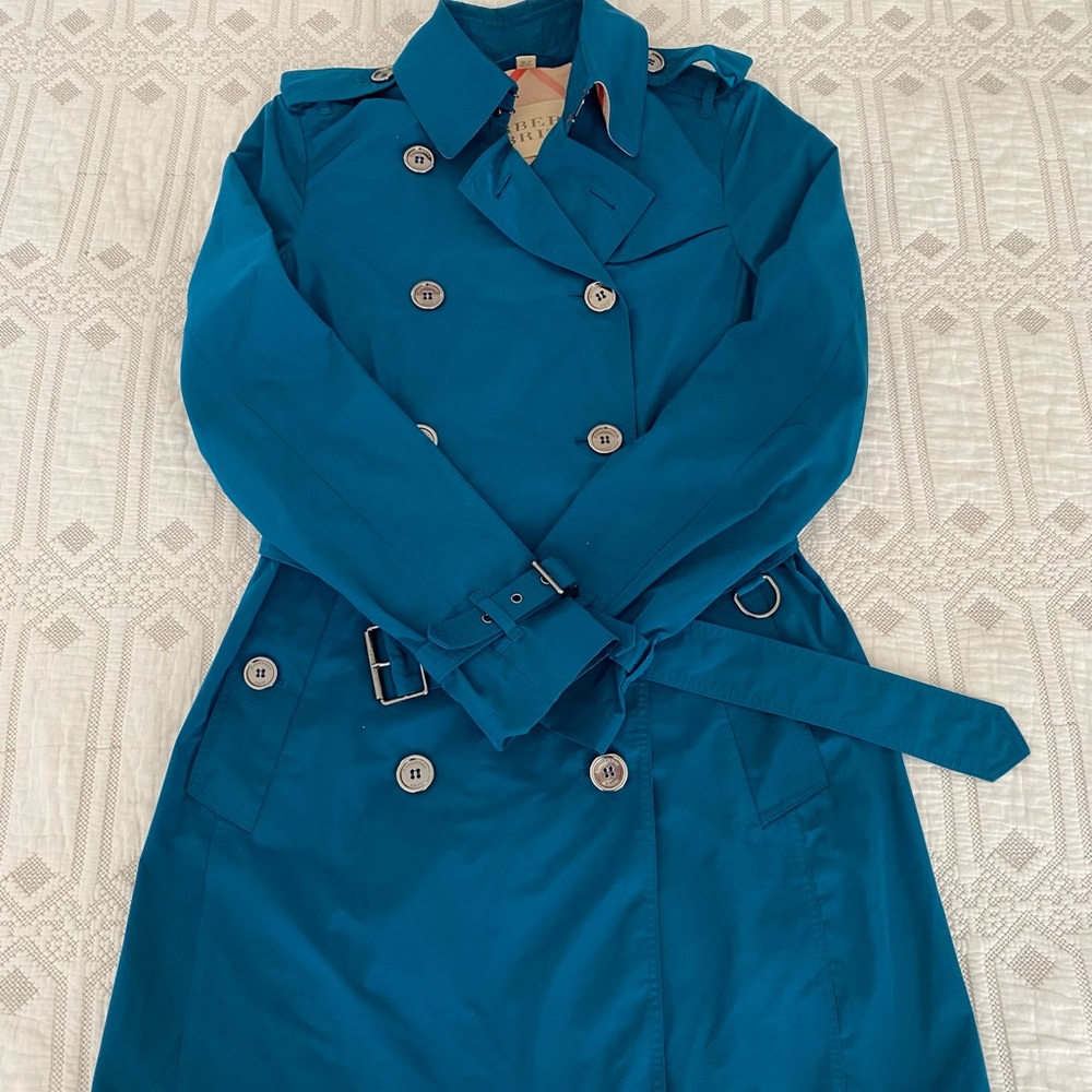 Authentic Burberry trench coat size 2